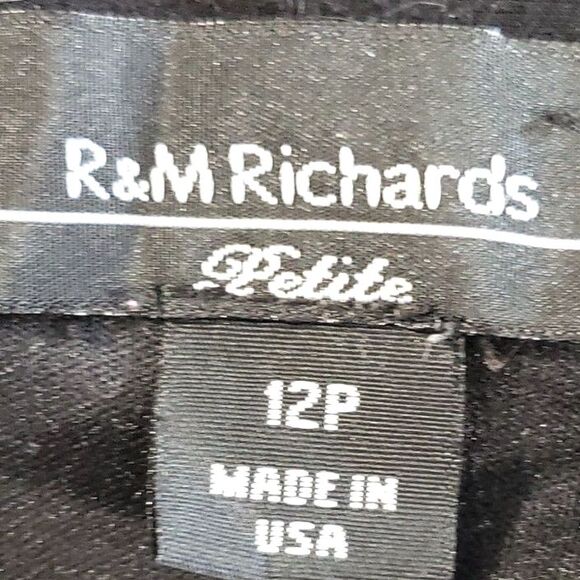R & M Richards Pleated Black White Floral Faux Layered-Look Jacket Top Size 12P - Picture 2 of 3